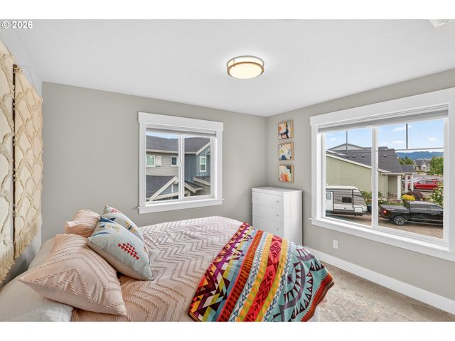 2819 N ESTATE St, Newberg, OR 97132