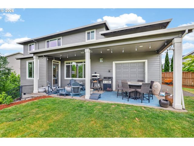 2819 N ESTATE St, Newberg, OR 97132