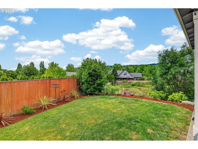 2819 N ESTATE St, Newberg, OR 97132