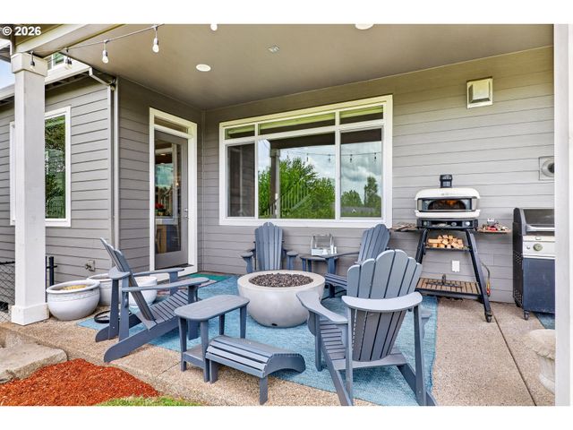 2819 N ESTATE St, Newberg, OR 97132