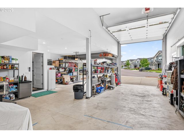 2819 N ESTATE St, Newberg, OR 97132