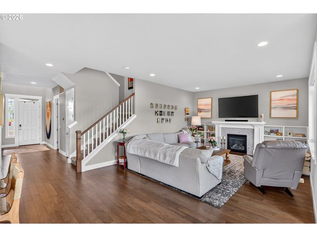 2819 N ESTATE St, Newberg, OR 97132