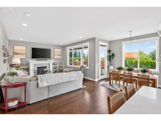 2819 N ESTATE St, Newberg, OR 97132