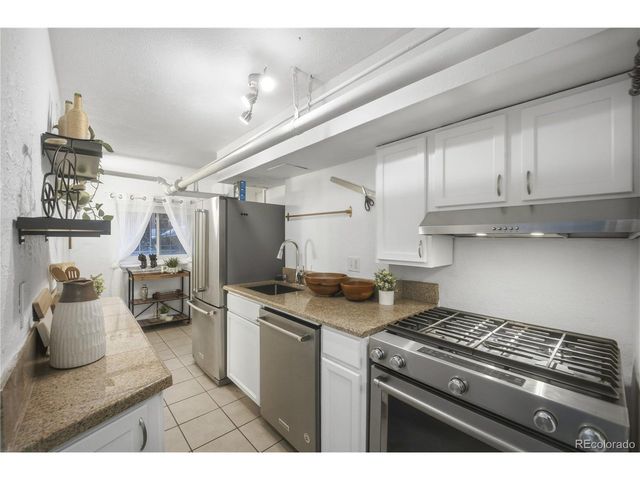 1422 N Downing St A, Denver, CO 80218