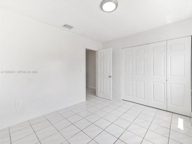 13841 SW 17th Ter, Miami, FL 33175