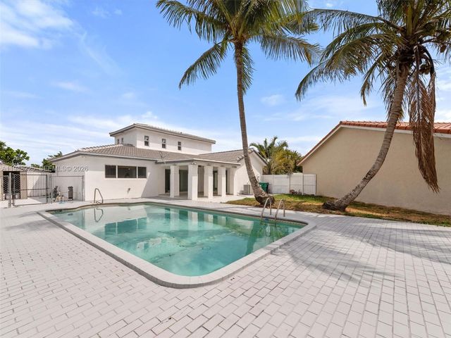 13841 SW 17th Ter, Miami, FL 33175