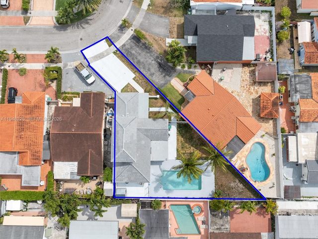 13841 SW 17th Ter, Miami, FL 33175