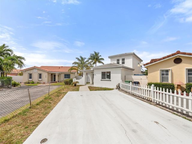 13841 SW 17th Ter, Miami, FL 33175