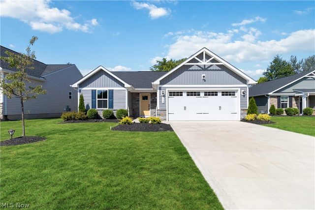 113 W Spring Drive, Elyria, OH 44035
