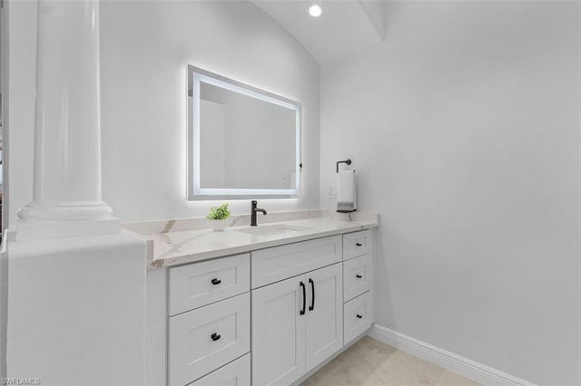 2604 Cape Coral PKWY W, Cape Coral, FL 33914