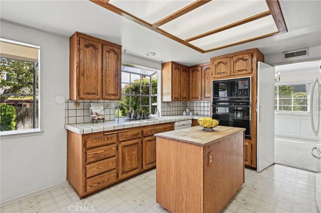 5062 W Knoll Drive, Yorba Linda, CA 92886