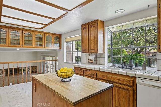 5062 W Knoll Drive, Yorba Linda, CA 92886