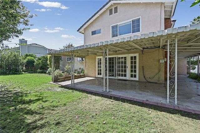 5062 W Knoll Drive, Yorba Linda, CA 92886