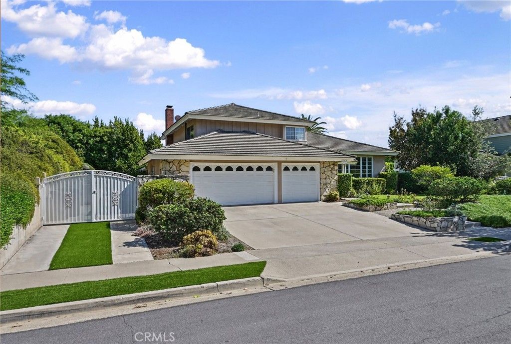 5062 W Knoll Drive, Yorba Linda, CA 92886
