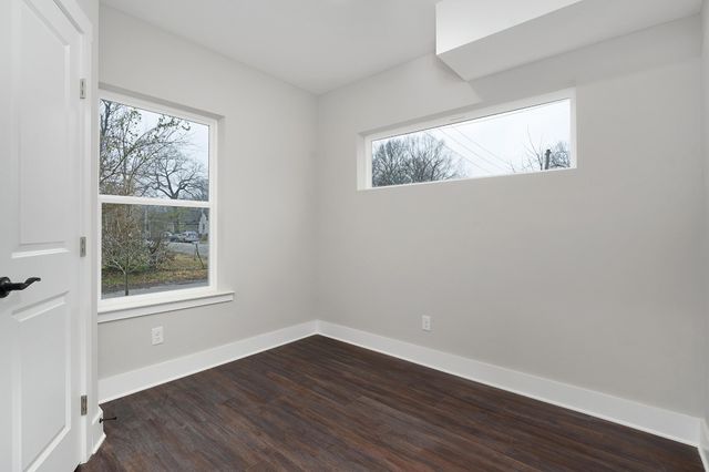 1619 S Highland Park Avenue, Chattanooga, TN 37404