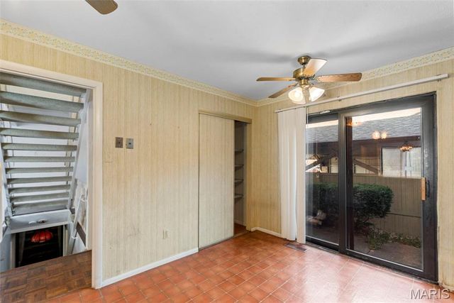 11054 Thousand Oaks Drive, St Louis, MO 63136