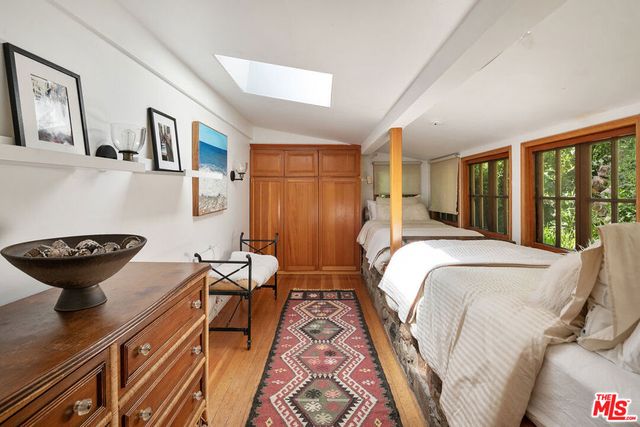 913 A FERNWOOD PACIFIC Drive, Topanga, CA 90290