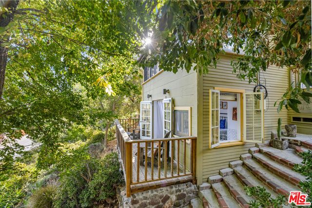913 A FERNWOOD PACIFIC Drive, Topanga, CA 90290