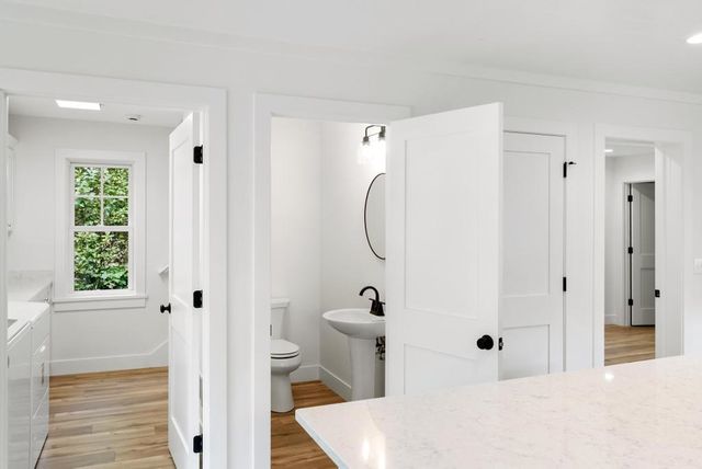 1205 State Street, Charlevoix, MI 49720