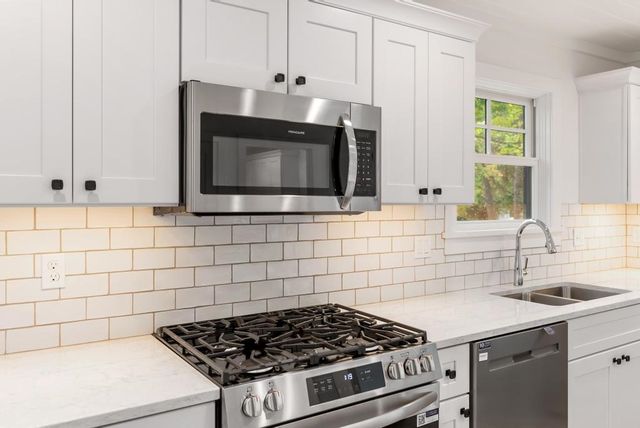 1205 State Street, Charlevoix, MI 49720