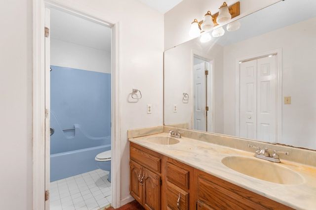 104 University Circle, Conway, SC 29526