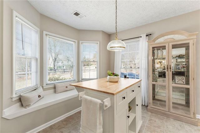 6650 Curvet Court, Cumming, GA 30040