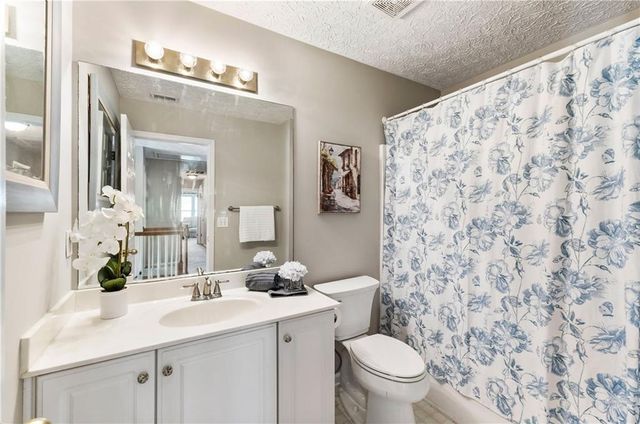 6650 Curvet Court, Cumming, GA 30040