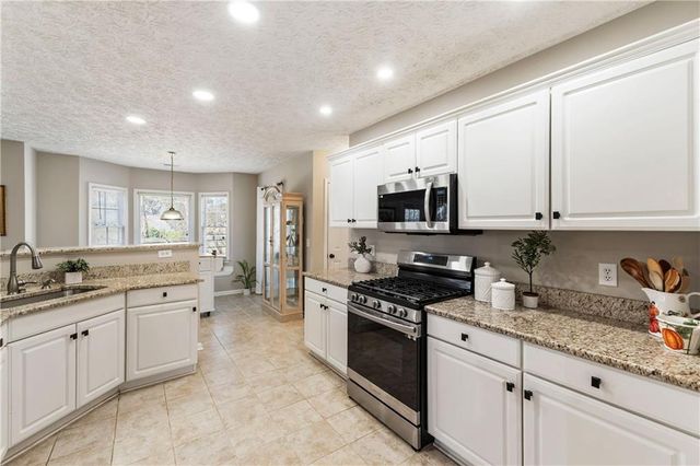 6650 Curvet Court, Cumming, GA 30040