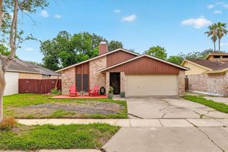 6750 Heavens Gate Dr, Corpus Christi, TX 78413