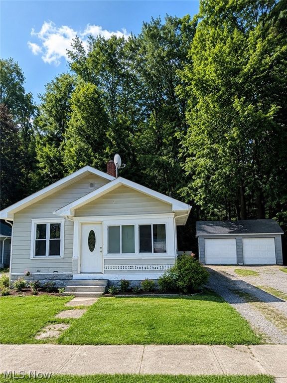 1111 Tremont Avenue SE, Massillon, OH 44646