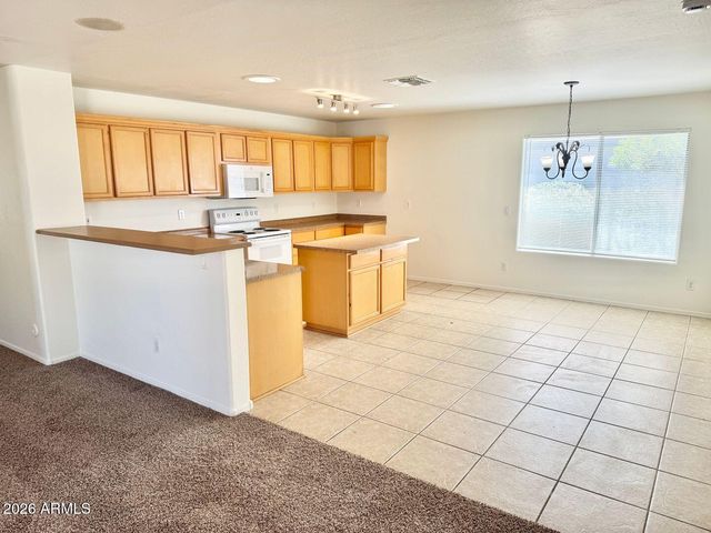2106 W Alta Vista Road, Phoenix, AZ 85041