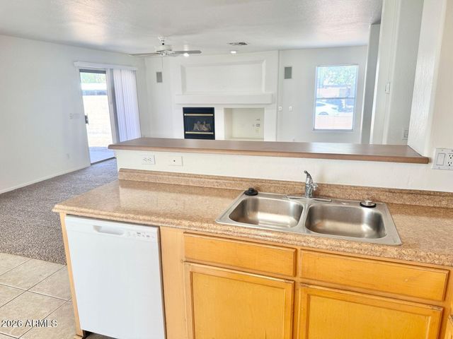 2106 W Alta Vista Road, Phoenix, AZ 85041