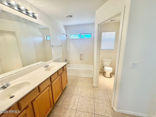 2106 W Alta Vista Road, Phoenix, AZ 85041