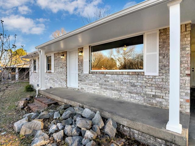 104 Arthur Street, Morrilton, AR 72110