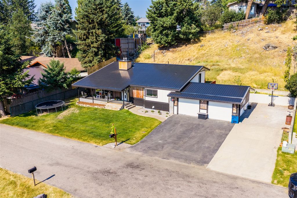 228 Lake Hills Court, Bigfork, MT 59911 photo 2