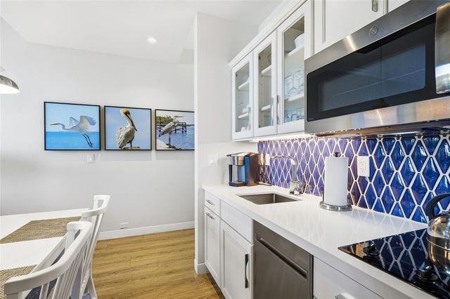 225 SANDS POINT ROAD 7101, Longboat Key, FL 34228