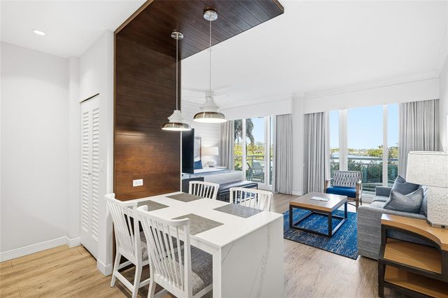 225 SANDS POINT ROAD 7101, Longboat Key, FL 34228