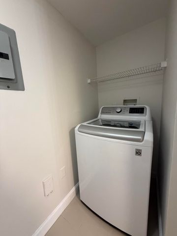 5031 Wiles Road 203, Coconut Creek, FL 33073