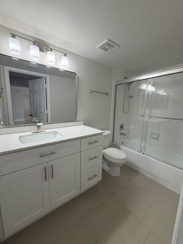 5031 Wiles Road 203, Coconut Creek, FL 33073