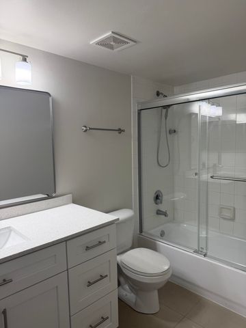 5031 Wiles Road 203, Coconut Creek, FL 33073