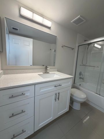 5031 Wiles Road 203, Coconut Creek, FL 33073