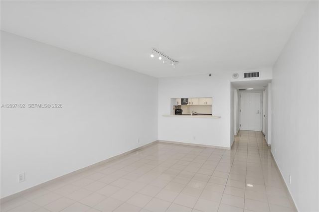 2555 Collins Avenue 2406, Miami Beach, FL 33140