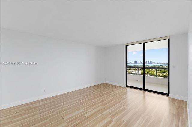 2555 Collins Avenue 2406, Miami Beach, FL 33140
