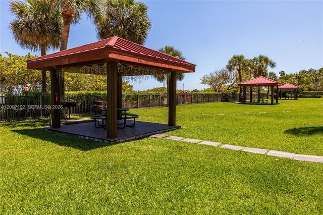 2555 Collins Avenue 2406, Miami Beach, FL 33140