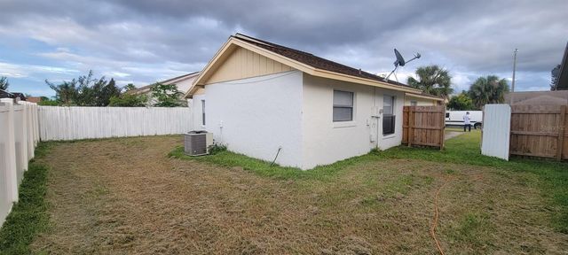 3190 SMOKE SIGNAL CIRCLE, Kissimmee, FL 34746