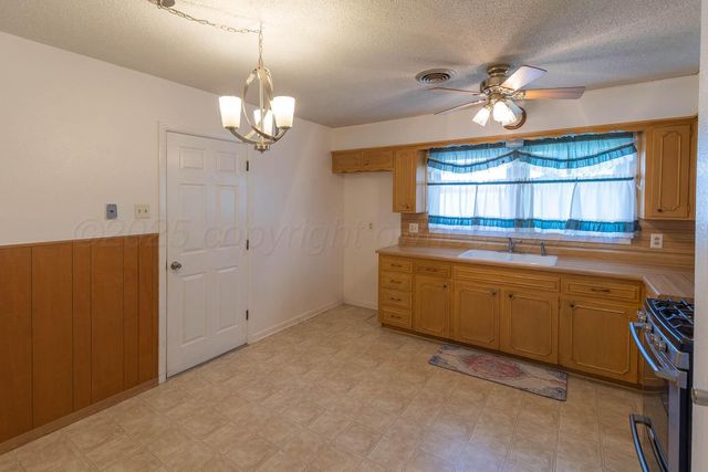 4413 SE 28TH Avenue, Amarillo, TX 79103