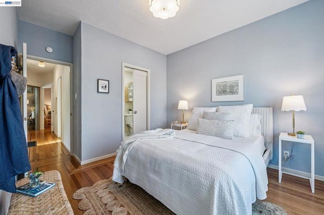 467 Santa Clara Ave, Alameda, CA 94501