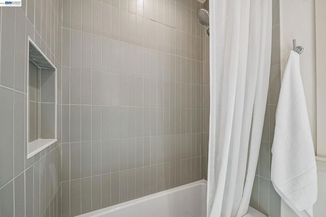 467 Santa Clara Ave, Alameda, CA 94501