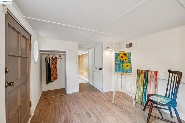 467 Santa Clara Ave, Alameda, CA 94501
