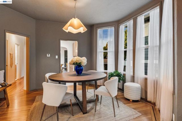 467 Santa Clara Ave, Alameda, CA 94501